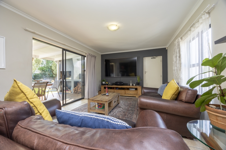 3 Bedroom Property for Sale in Pinehurst Western Cape